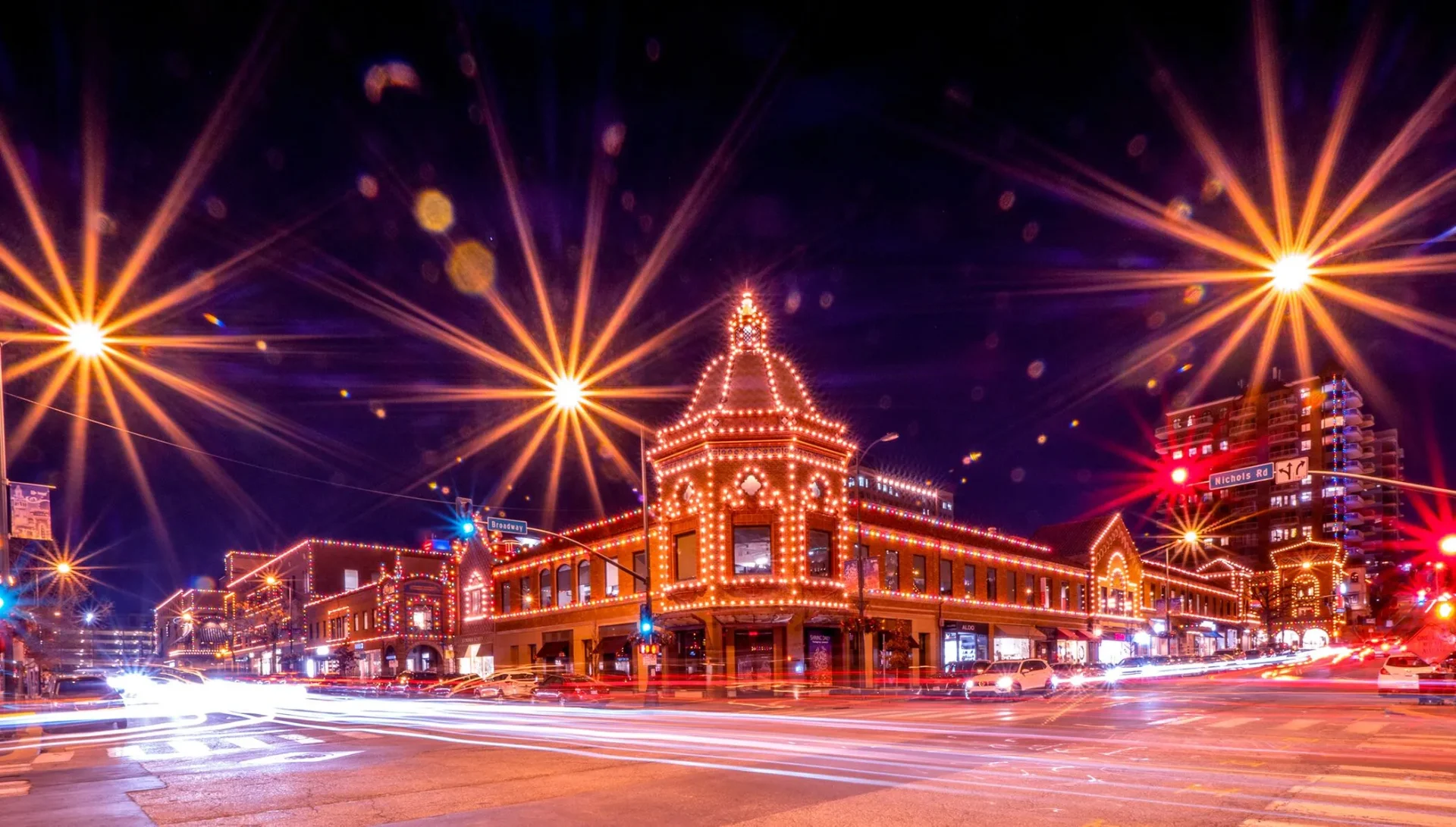 Holiday Lights Tour (14 Passenger) - Barley Bus